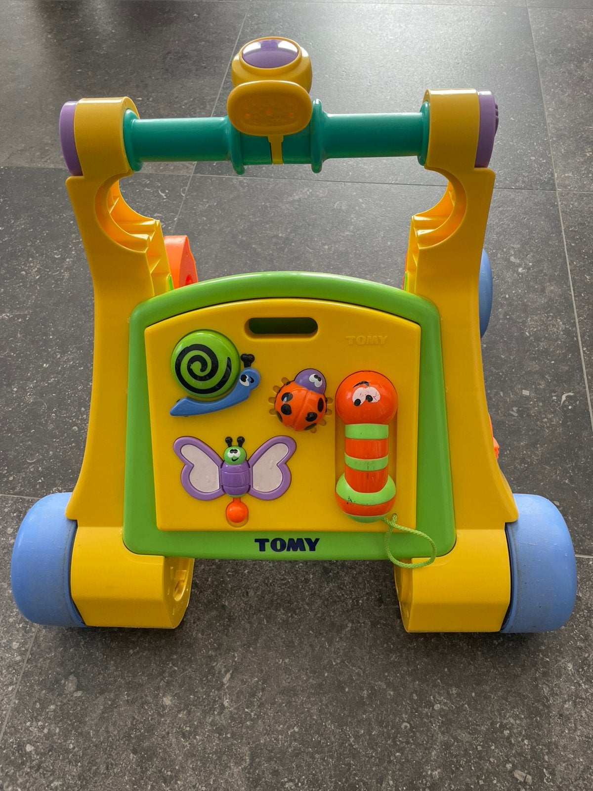 Loopwagen en driewieler met aanhangwagen. Tomy, Kinderen en Baby's, Ophalen, Zo goed als nieuw