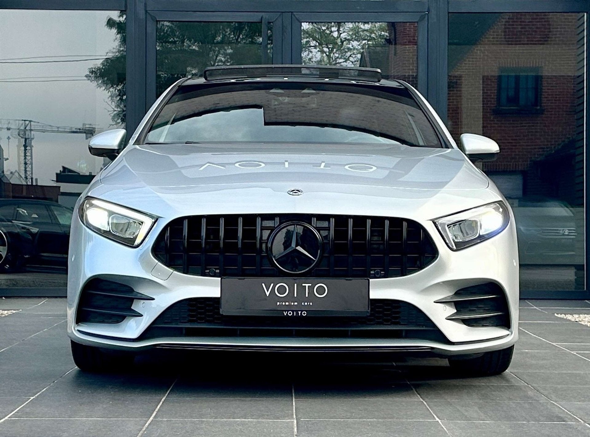 Mercedes-Benz A 180 AMG Pack /PANO/WIDE SCREEN/A45 DEFUSER/L, Autos, Achat, Euro 6, Entreprise, Ordinateur de bord