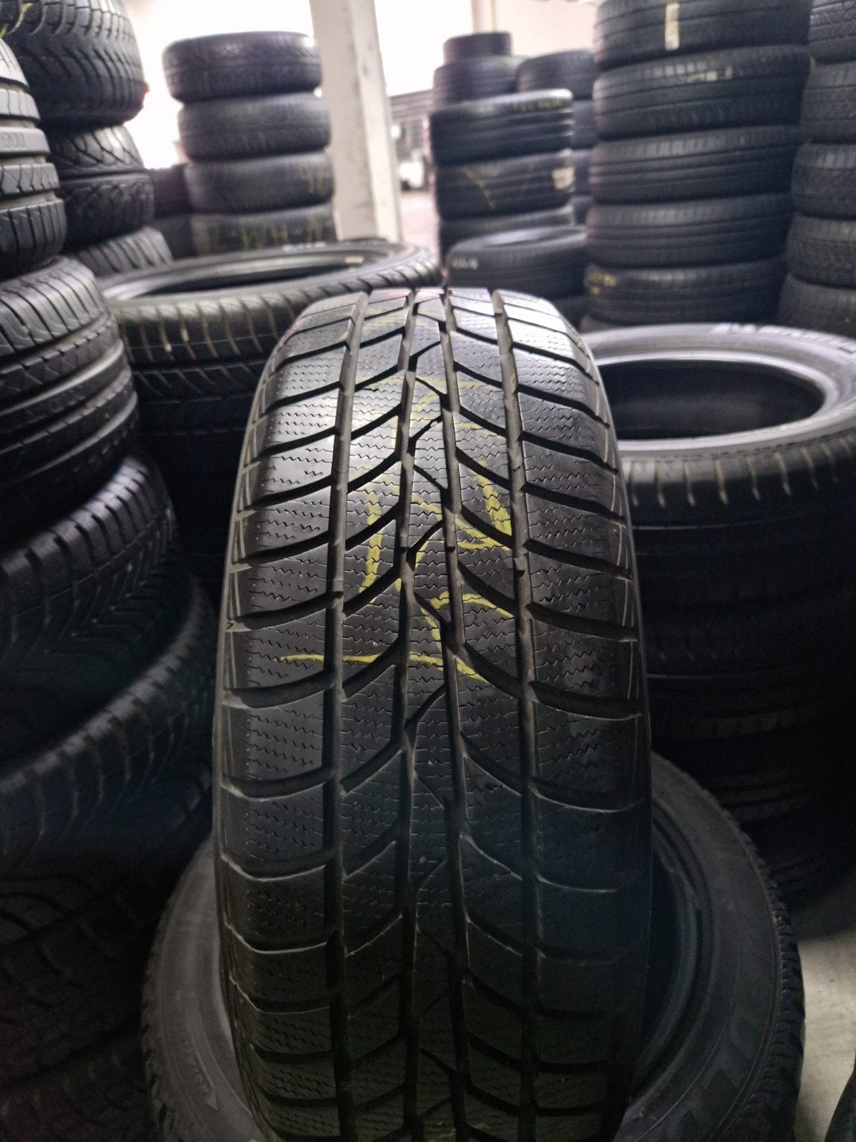 17565r15 175 65 r15 175/65/r15 pirelli Hiver avec, Enlèvement ou Envoi