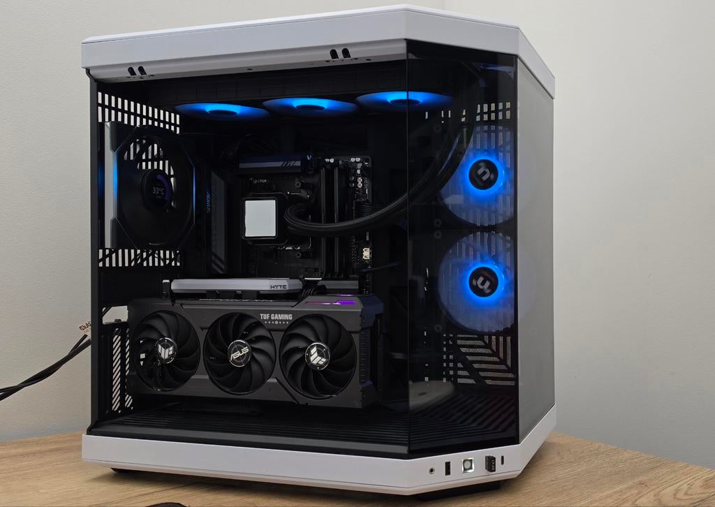 Gaming PC Ryzen 5 7600X / RTX 4070 / 32GB DDR5 / HYTE Y70, Enlèvement, Gaming, SSD