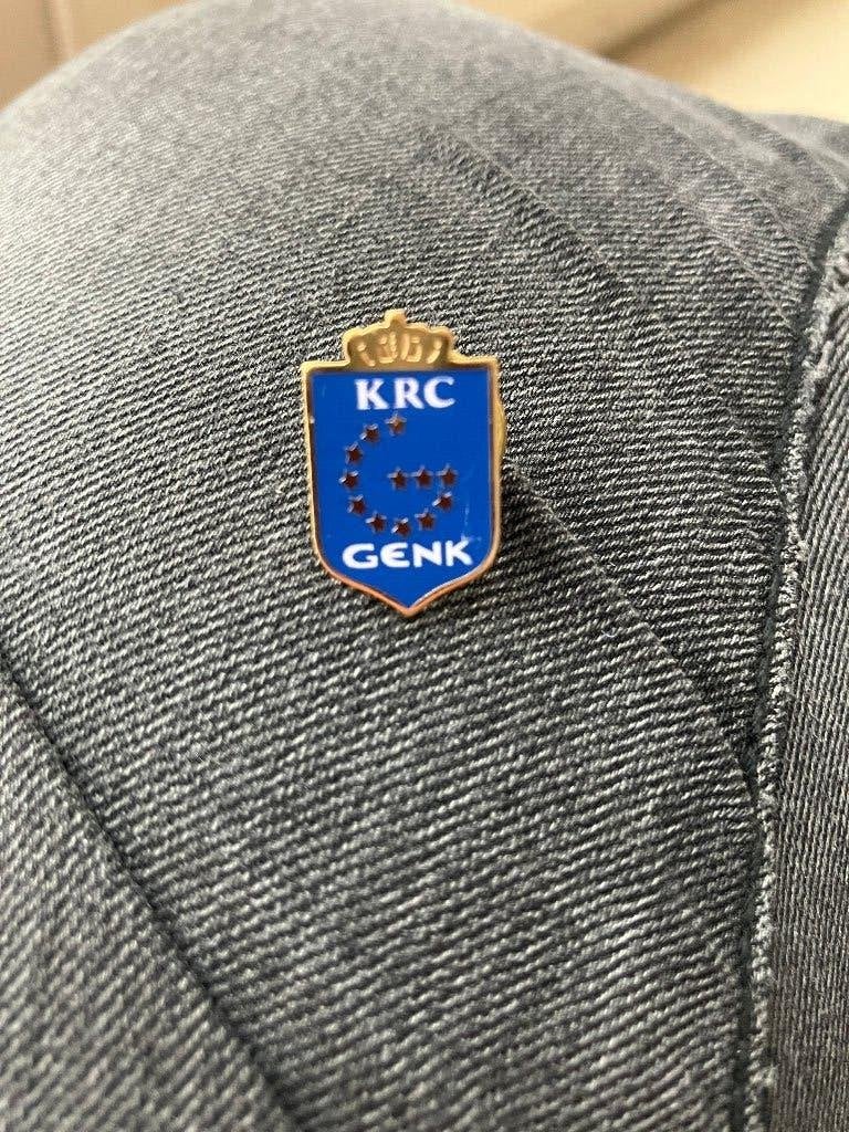 Vintage KRC Genk pin ( voetbal ), Verzamelen, Speldjes, Pins en Buttons, Ophalen of Verzenden, Nieuw