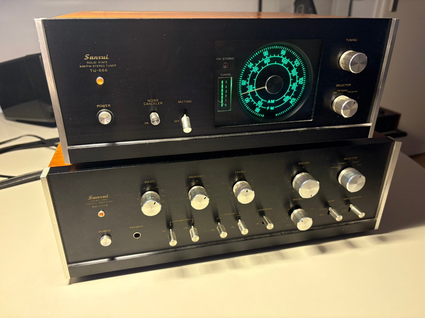 Sansui Solid State TU-666 Tuner + AU-555A Versterker, TV, Hi-fi & Vidéo, Autres marques, Moins de 60 watts, Enlèvement, Stéréo