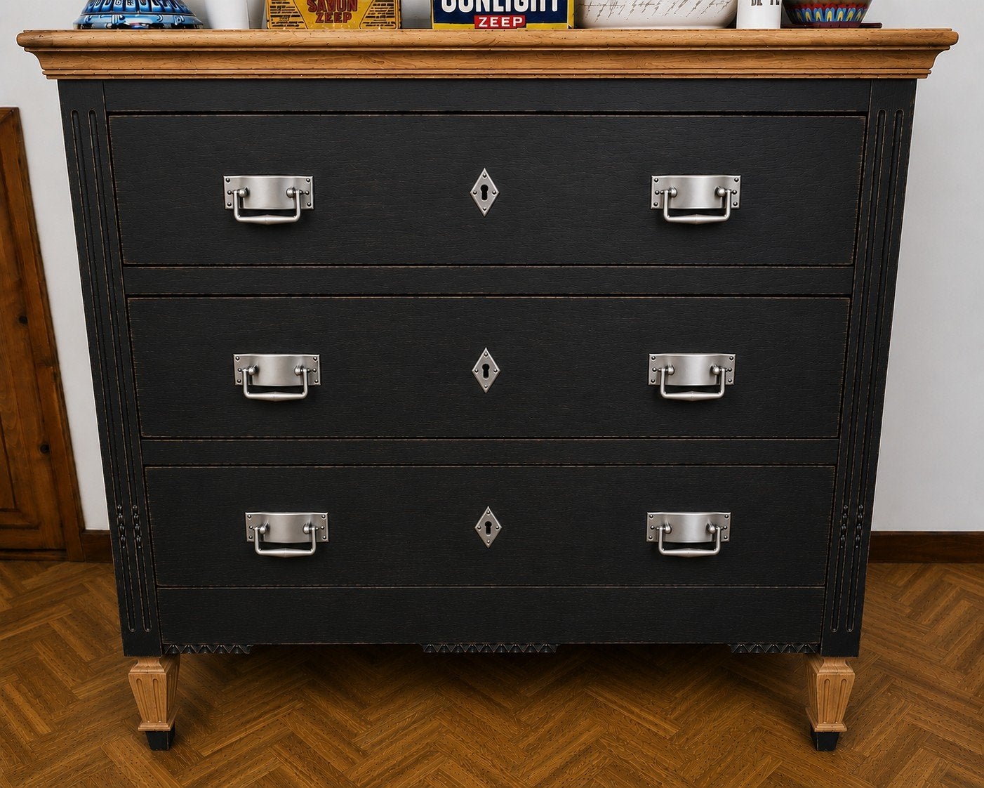 Jolie commode en chêne massif, Antiquités & Art, Antiquités | Meubles | Armoires, Enlèvement