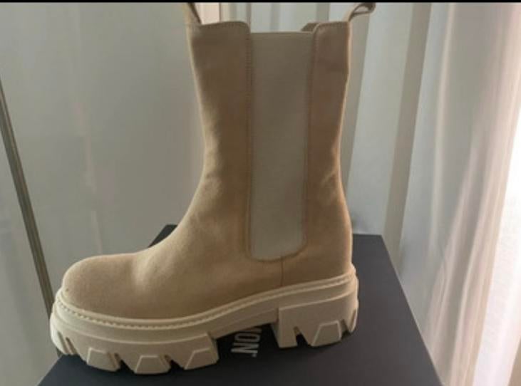 Bottines sweet lemon beige, Vêtements | Femmes, Chaussures, Comme neuf, Beige, Enlèvement