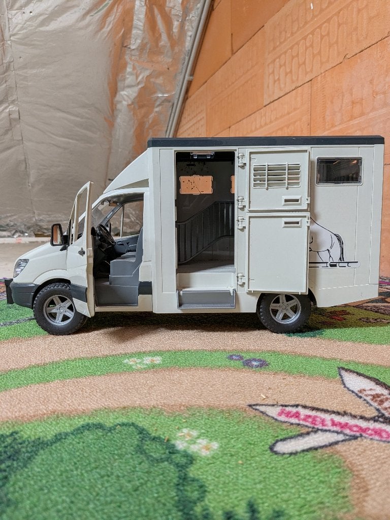 BRUDER Mercedes-Benz Sprinter paardentransporter – 1:16, Ophalen of Verzenden, Zo goed als nieuw