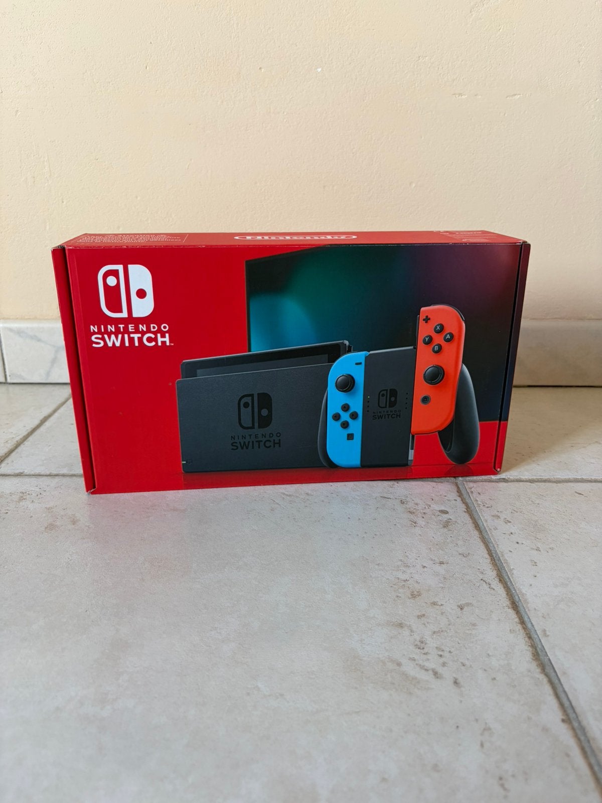 Nintendo Switch Neon Rood/Blauw, Compleet originele doos –, Games en Spelcomputers, Ophalen of Verzenden, Gebruikt, Met 1 controller