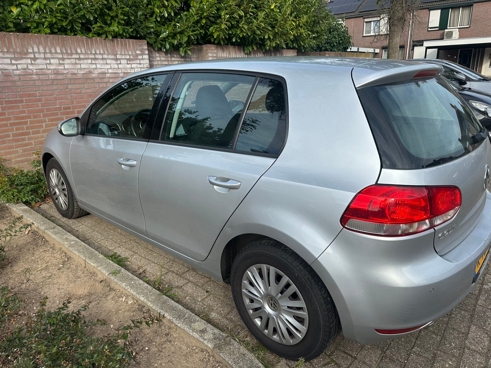 Volkswagen Golf VI 2010 | Boîte automatique DSG, 90 kW, Argent ou Gris, Entretenue par le concessionnaire, Noir
