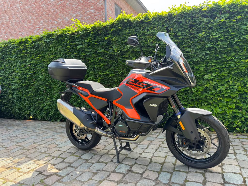 KTM 1290 Super Adventure S - 2024 - amper 3400 km, 2 cilinders, Occasion, Bedrijf, Cruise Control
