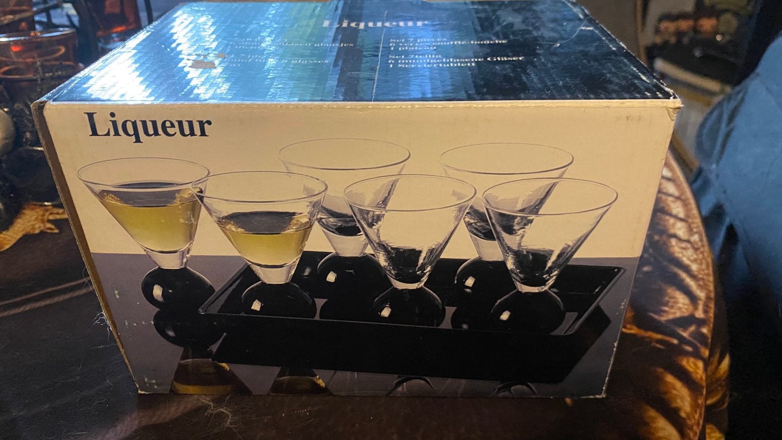 Set de verres à liqueur + plateau + 3 verres en plus, Enlèvement, Comme neuf