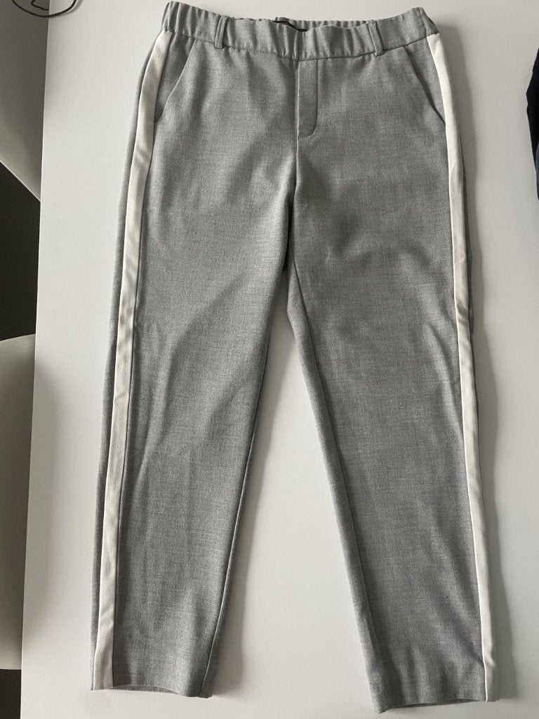 Grijze geklede broek maat XS, in perfecte staat!, Kleding | Dames, Zara, Ophalen of Verzenden, Zo goed als nieuw, Maat 34 (XS) of kleiner