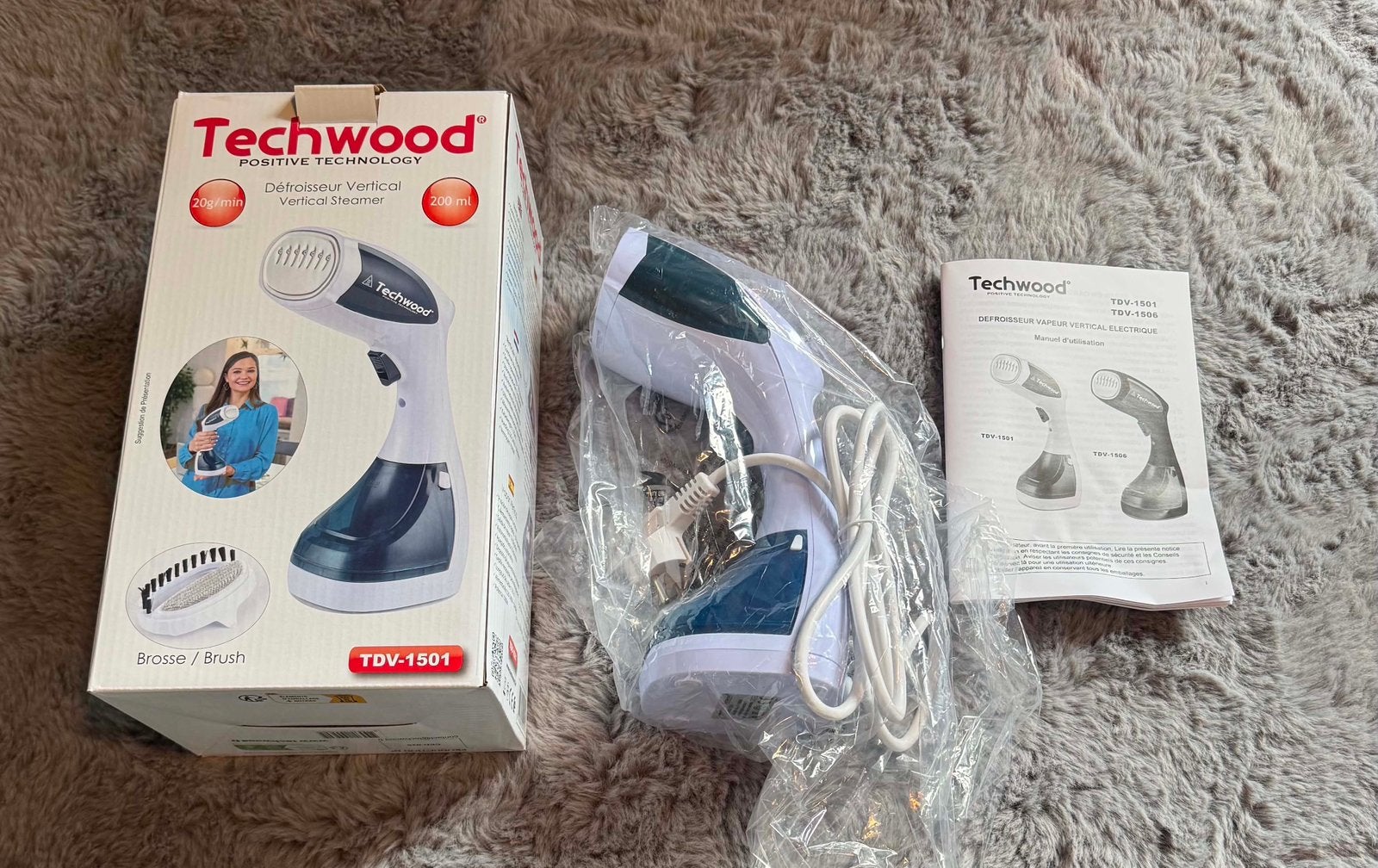 À vendre défroisseur vapeur vertical Techwood, Enlèvement, Neuf