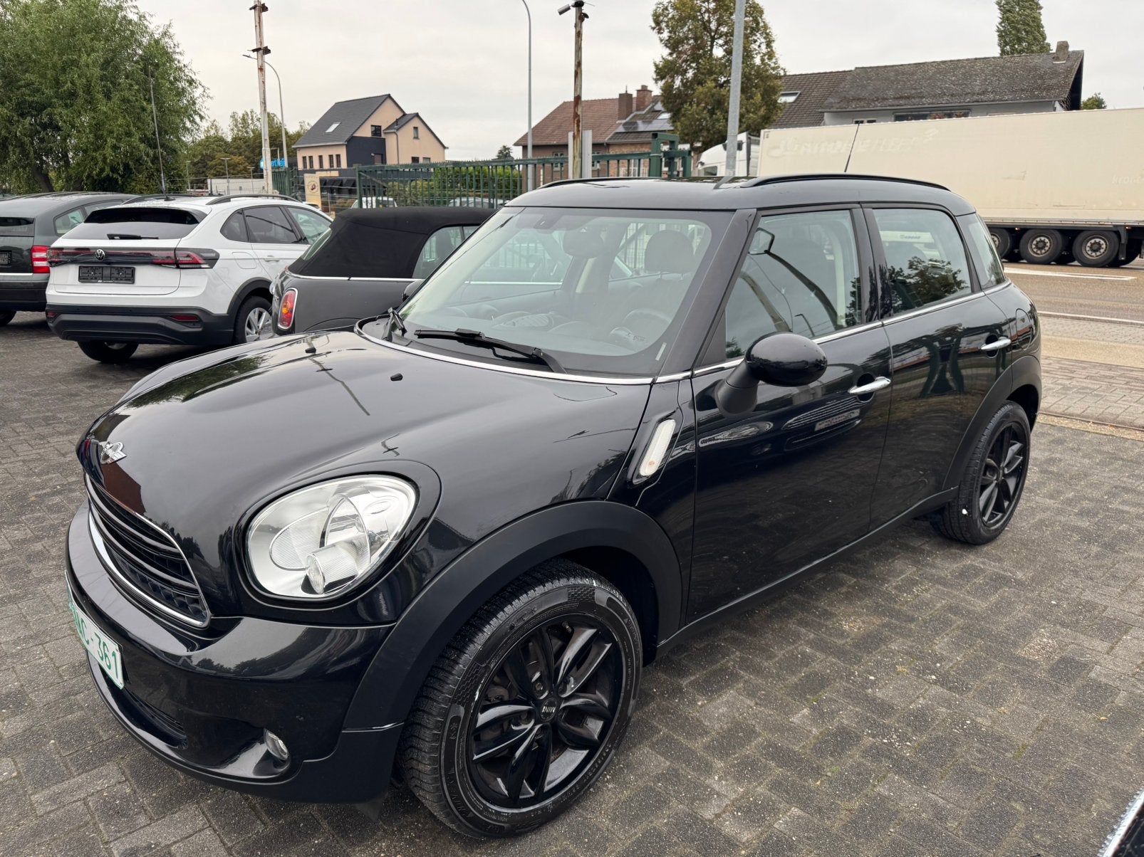 MINI COOPER COUNTRYMAN 1.6 BENZINE, Autos, 90 kW, Achat, Entreprise, Noir