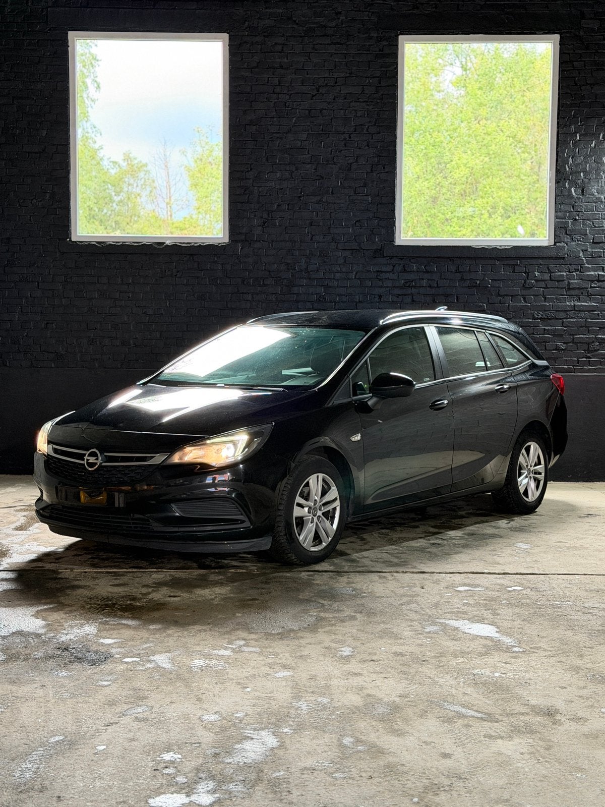 Opel Astra • 2017 • Diesel • Euro 6b • Contrôle technique •, Auto's, 100 kW, Sound system, 1600 cc, Leder en Stof