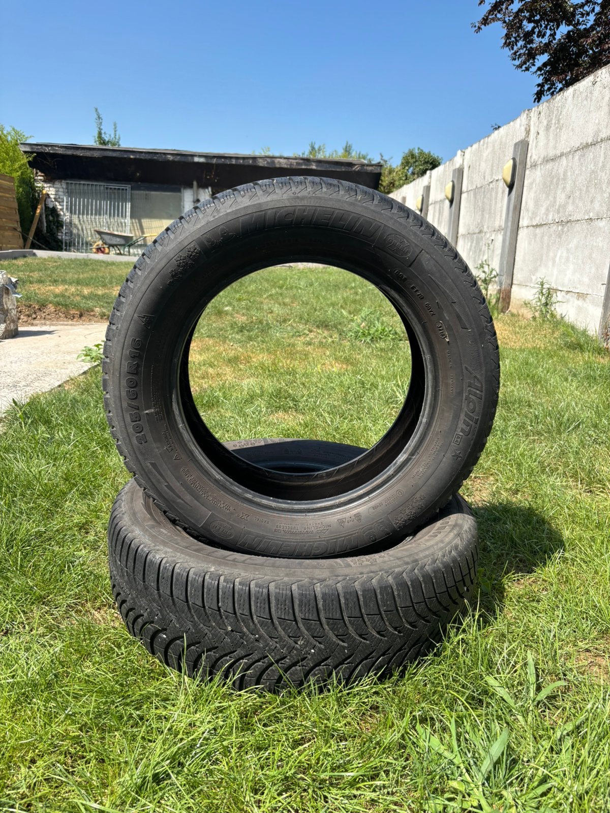 2 pneus Michelin 205/60 R16 – Bon état – Prêts à monter, Pneus hiver, 16 pouces, 205 mm, Pneu(s)
