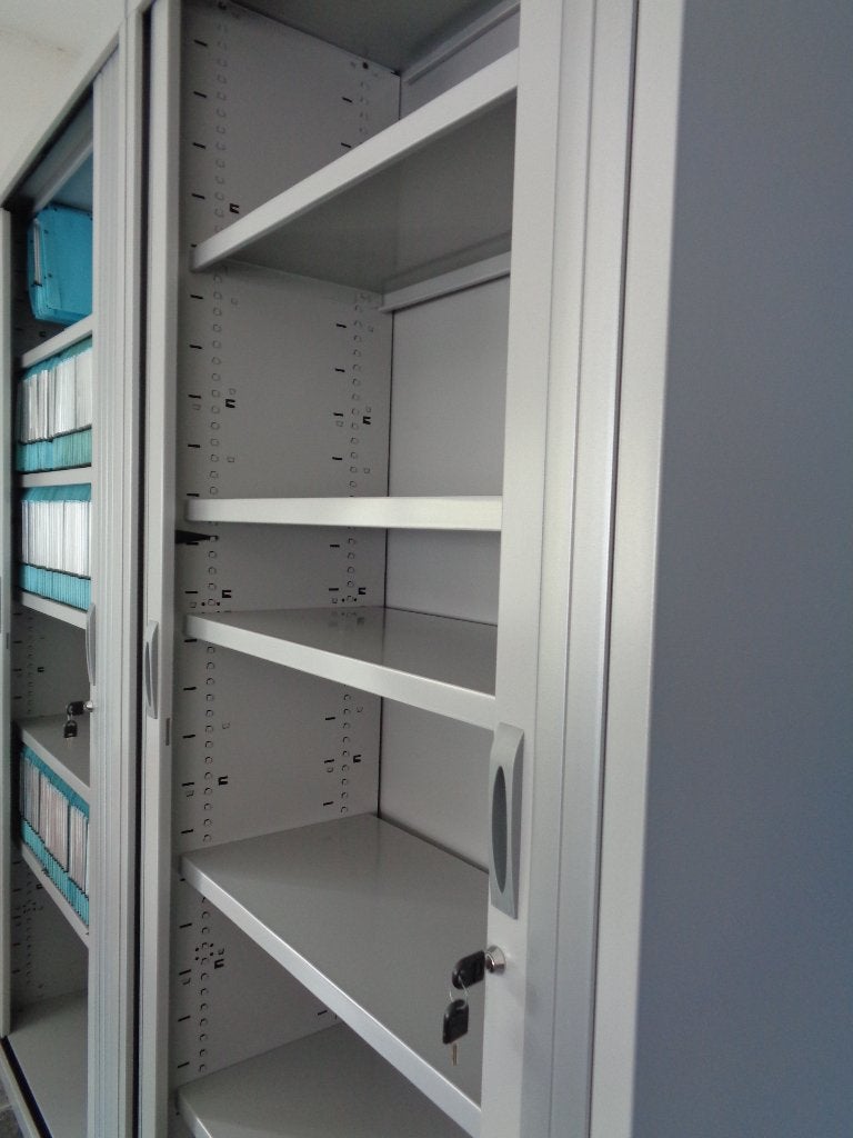 Armoire métallique à portes roulantes - 2 m 20 x 1 m x 45 cm, Enlèvement, Utilisé, Métal, Avec serrure