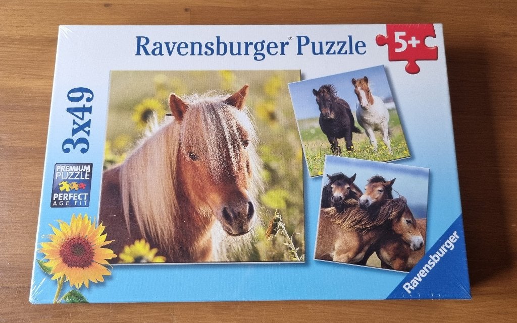 Puzzels Ravensburger paarden 3x49 stukjes, Enlèvement ou Envoi, 10 à 50 pièces, Neuf