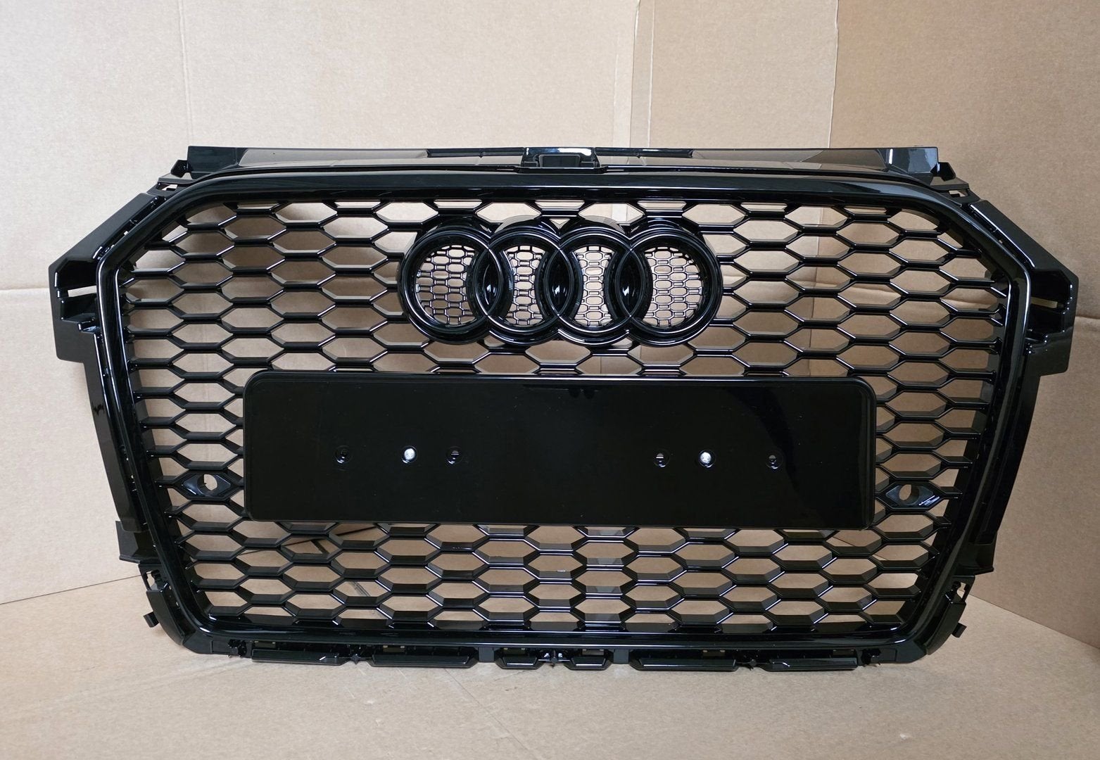 Grill AUDI A1 8X 8XA FACELIFT NIEUW bj.2014-2018 Grille, Auto-onderdelen, -, Voor, Nieuw, Ophalen of Verzenden
