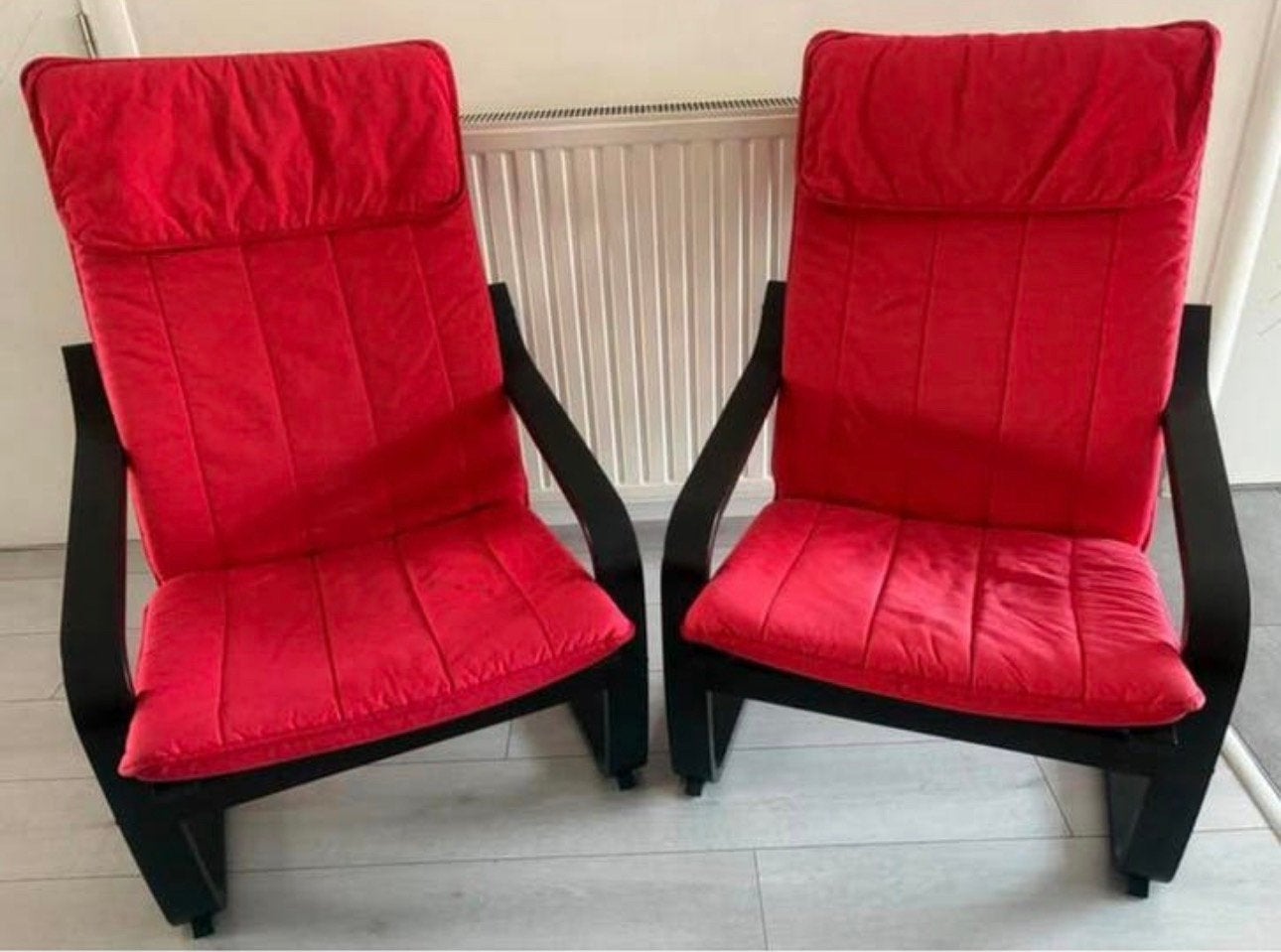 Ikea - Paong - 2 x feauteil zwartbruin + kussen rood, Ophalen, Zo goed als nieuw, Hout