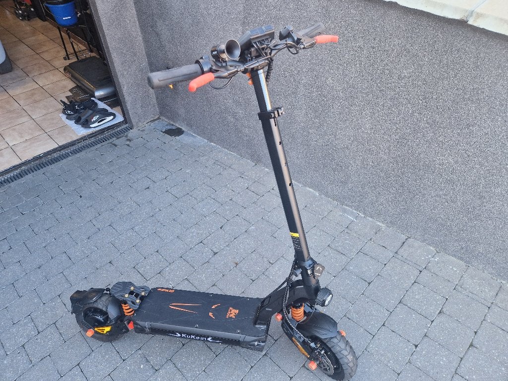 Kukirin g2 master 2x1000 watts état neuve lire annonce, Enlèvement, Comme neuf, Step électrique (E-scooter), Kukirin g2 master