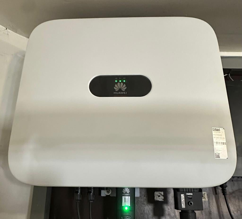 Huawei Omvormer Model SUN2000-8KTL-M1 8KW driefasig., Ophalen, Zo goed als nieuw