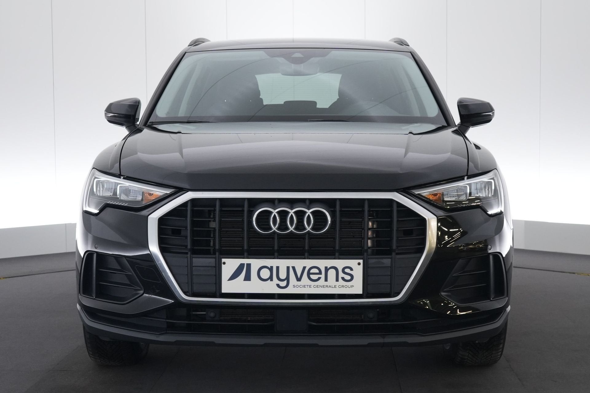 (2EWL410) AUDI Q3, 1395 cm³, Achat, Entreprise, Carnet d'entretien
