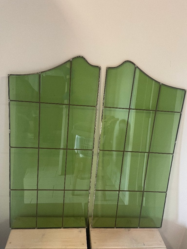 Groen loodglas in goede staat, Enlèvement