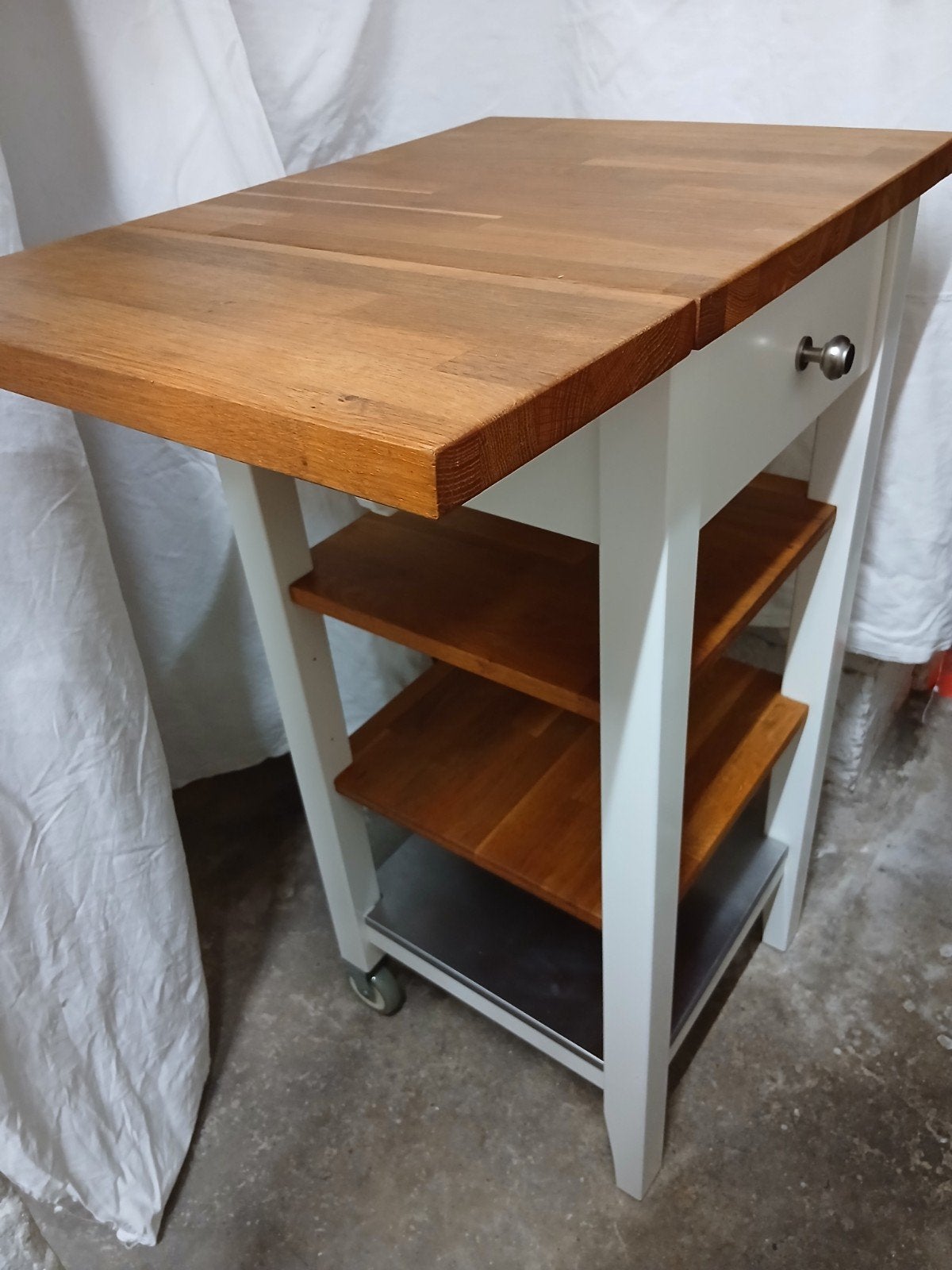 Desserte Ikea Stenstorp, Enlèvement