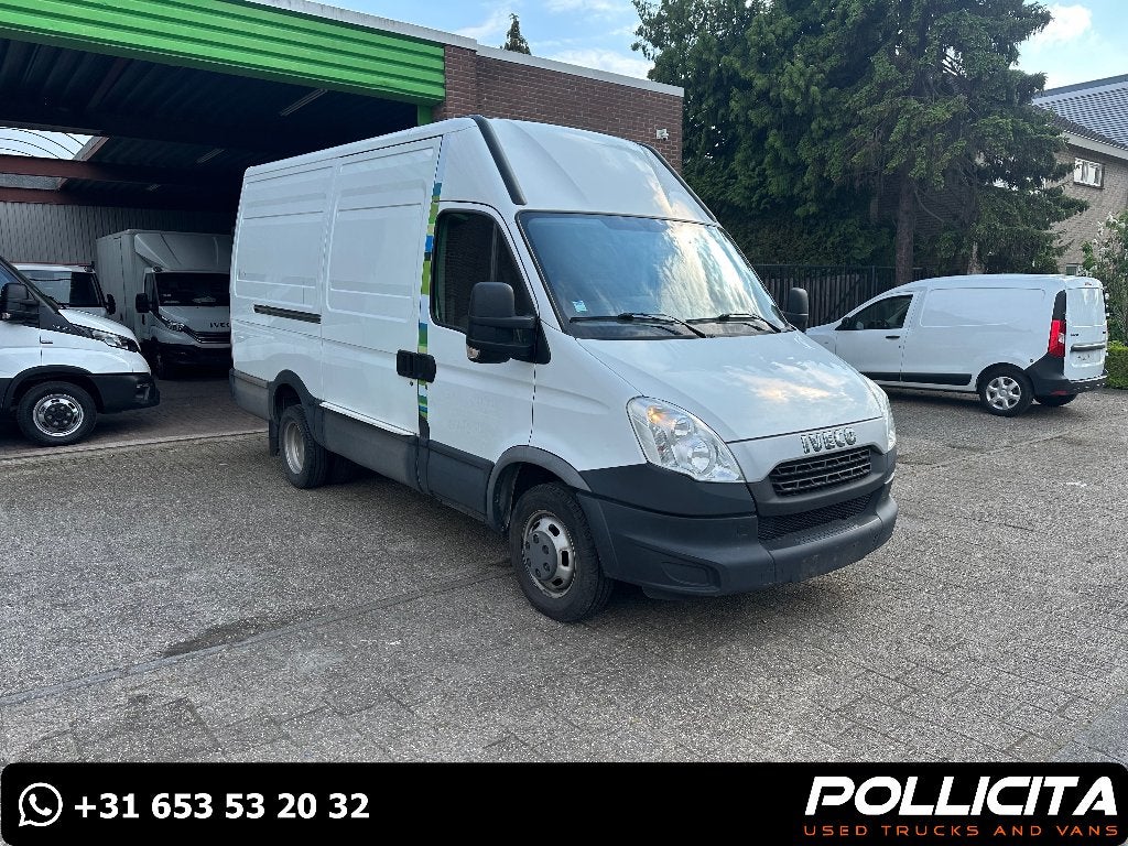 Iveco Daily 40C15 / 3.0 L / L3H2, Auto's, Bestelwagens en Lichte vracht, Euro 5, 110 kW, 4 cilinders, Iveco