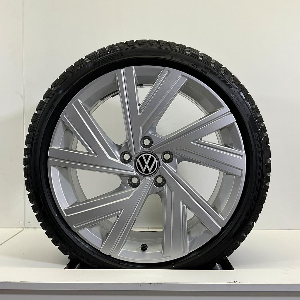 VOLKSWAGEN GOLF 8 VELGEN SET WINTERBANDEN 18 INCH, 18 inch, Gebruikt, -, -