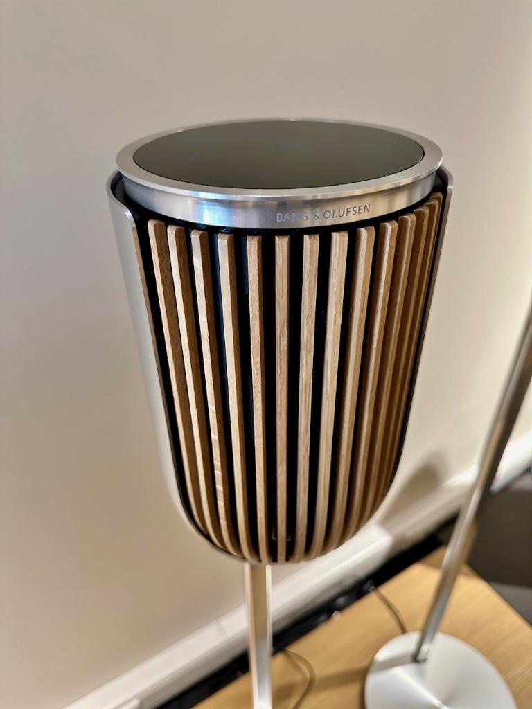 Bang & Olufsen Beolab 8 Alu/Eik met floor stands - B&O, Info@bang-olufsen.dk, Zo goed als nieuw, Bang & Olufsen Alle 1 / DK-7600 Struer / Denmark