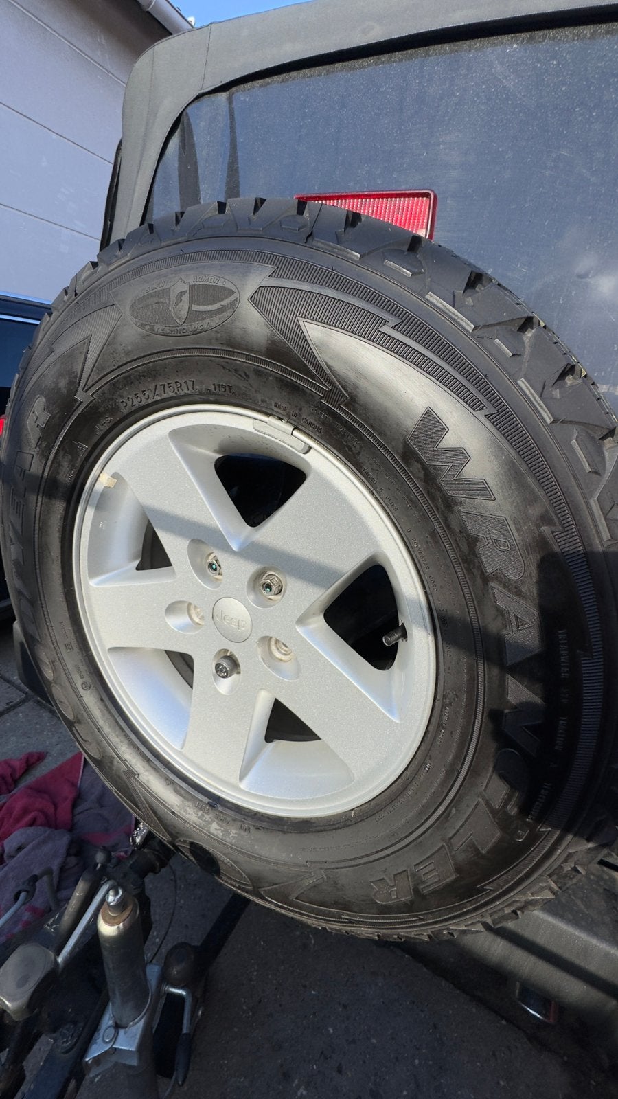 Jeep Wrangler, Enlèvement, Jante(s)