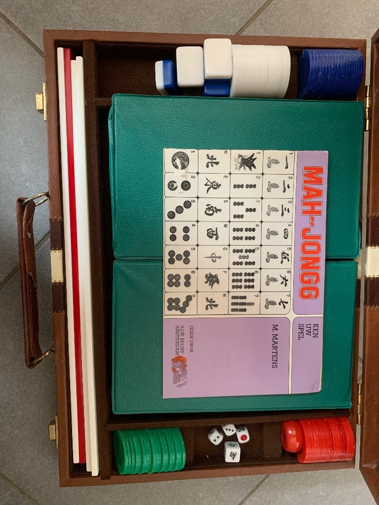 Gezelschapsspel mahjong, Ophalen, Gebruikt