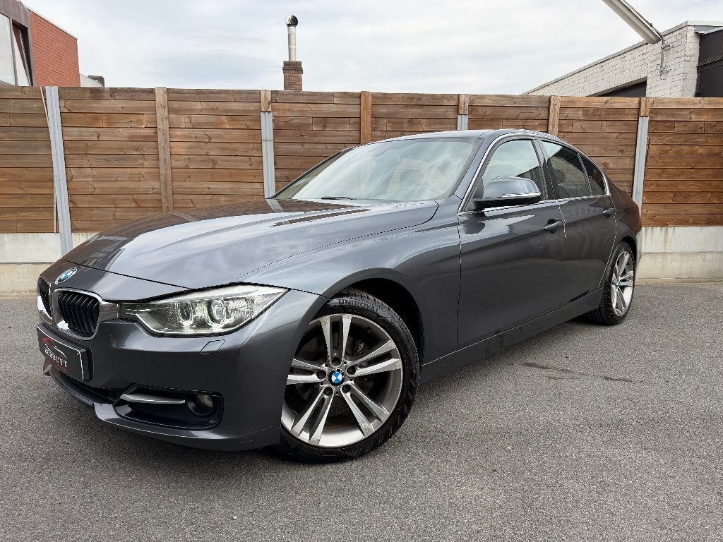 Bmw 320i f30 1595cm³ 174.000KM SportLine/Navi Pro/Xenon, 4 deurs, Achterwielaandrijving, 4 cilinders, 1465 kg