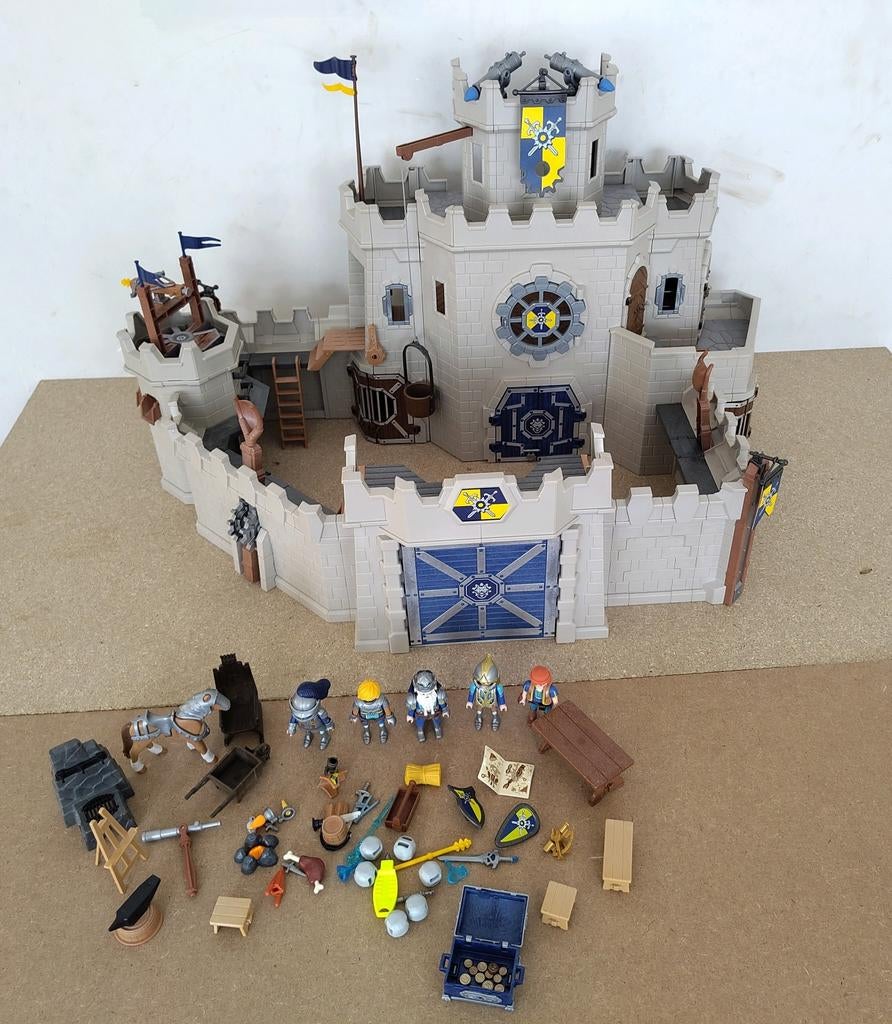 Playmobil grote ridderburcht Novelmore 70220, Ophalen, Gebruikt