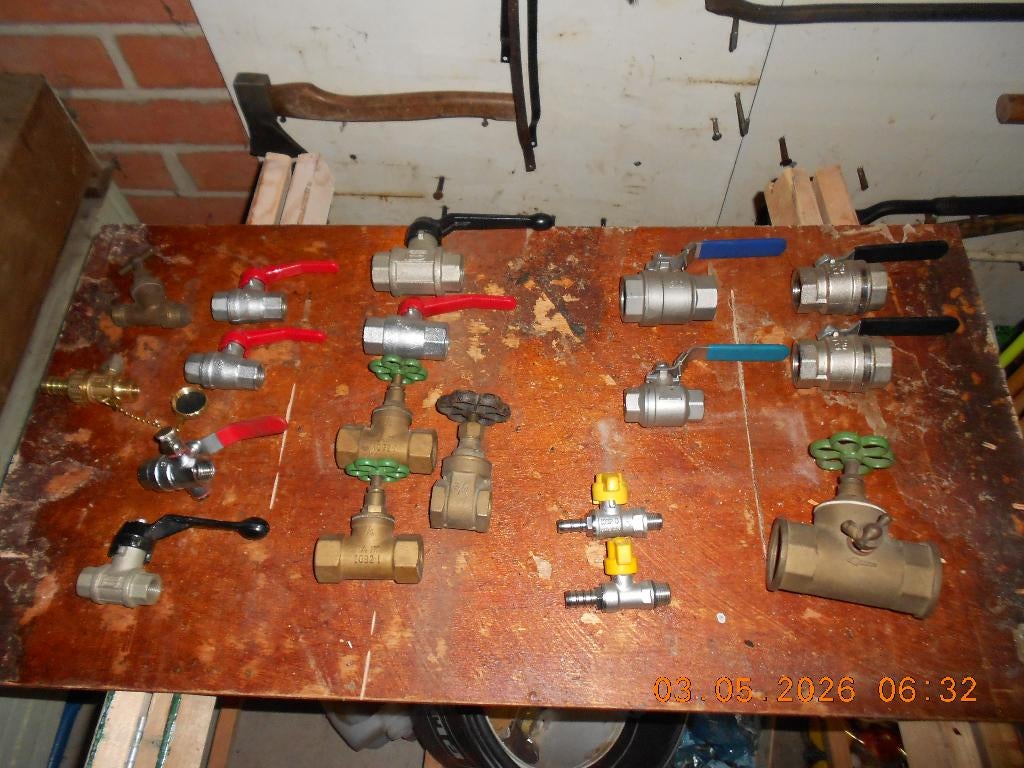 Lot waterkranen, Ophalen, Nieuw, Overige typen