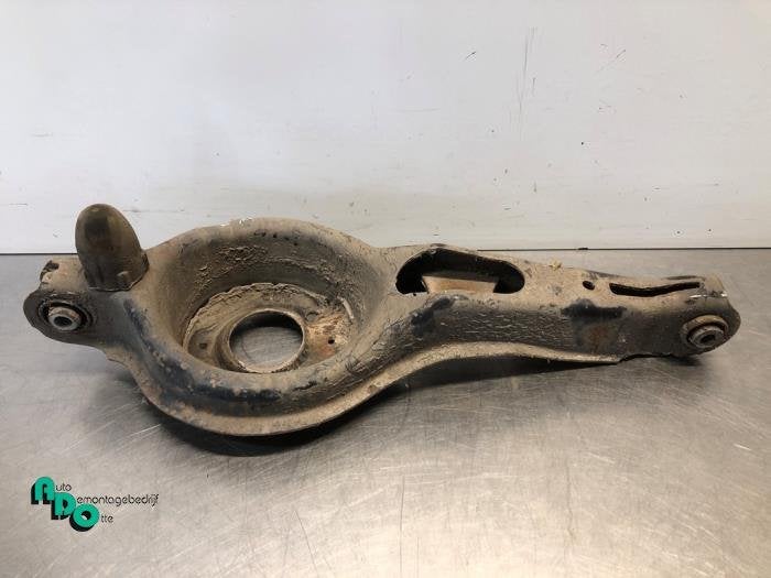 Bras de suspension arrière gauche d'un Volvo V40 (V40 12-), -, 3 mois de garantie, -, -