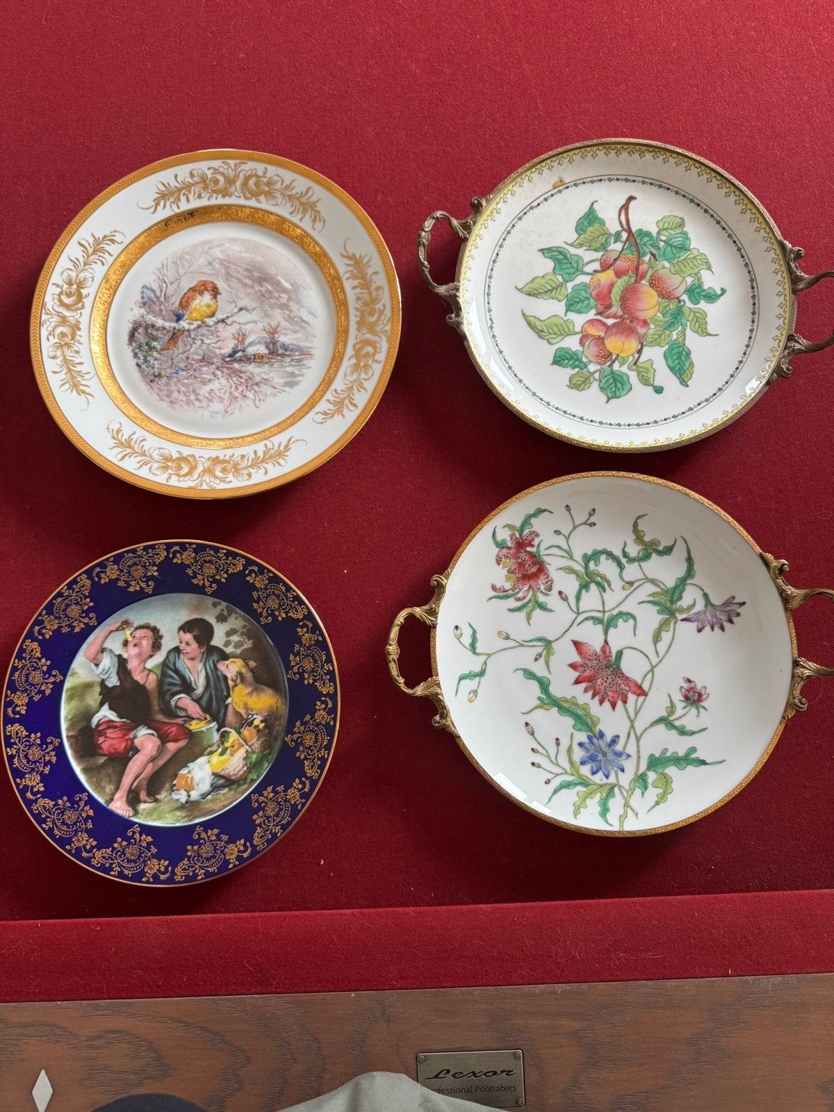 Set van 4 Antieke & Vintage Decoratieve Porseleinen Borden, Antiek en Kunst, Ophalen