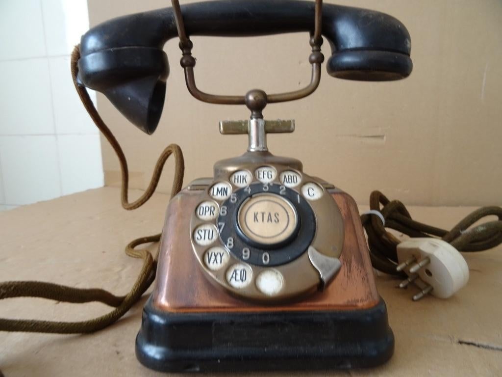 Vintage koperen telefoon KTAS D30 telefoontoestel KTAS D30, Antiek en Kunst, Curiosa en Brocante, Ophalen of Verzenden