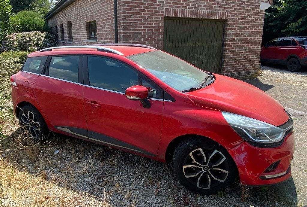 Renault Clio Grand Tour Phase II Cool & Sound #2, Achat, Euro 6, Boîte manuelle, Noir