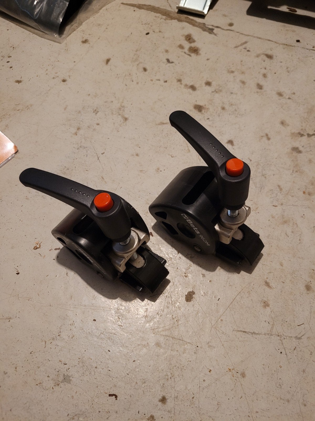 BETA 962M = outil de démontage / montage de pneus, Enlèvement ou Envoi