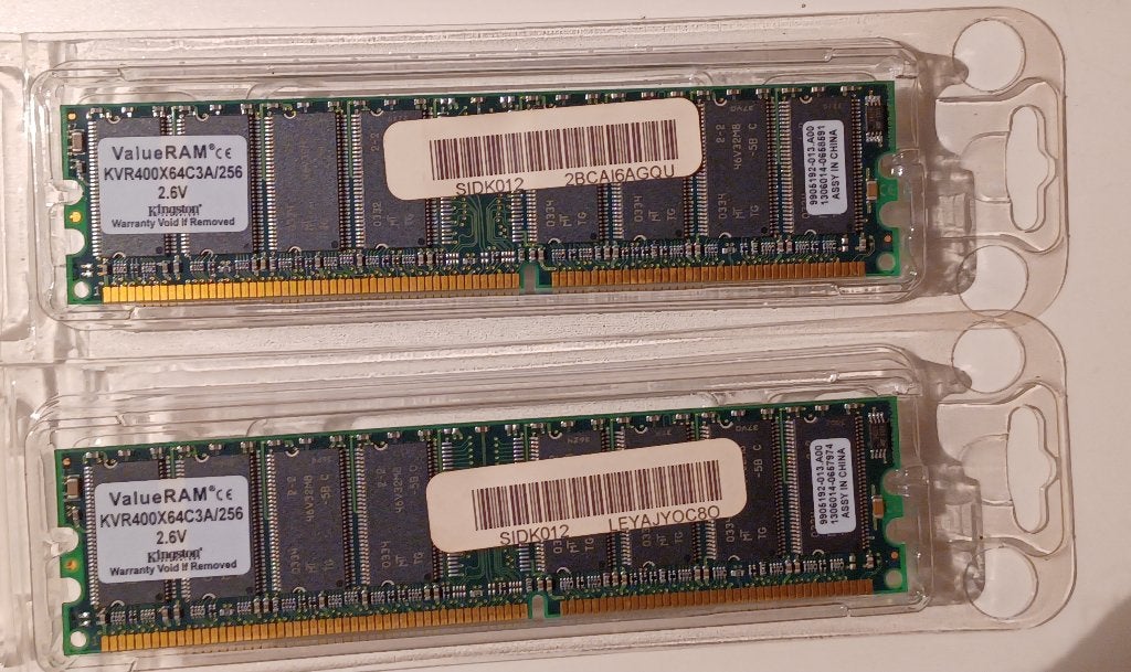RARE ! 2 x 256 Mo Kingston KVR400X64C3A/256 DDR-400 PC3200, Informatique & Logiciels, Mémoire RAM, Enlèvement ou Envoi, Comme neuf