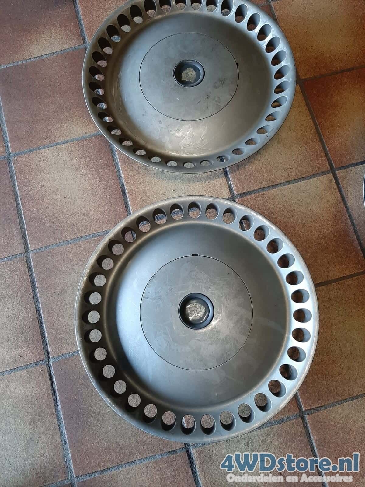 JAGUAR XJ40 XJ6 METRIC HUB CAP WHEEL TRIM CBC4975, Autos : Divers, Enjoliveurs, -, Comme neuf, -, -