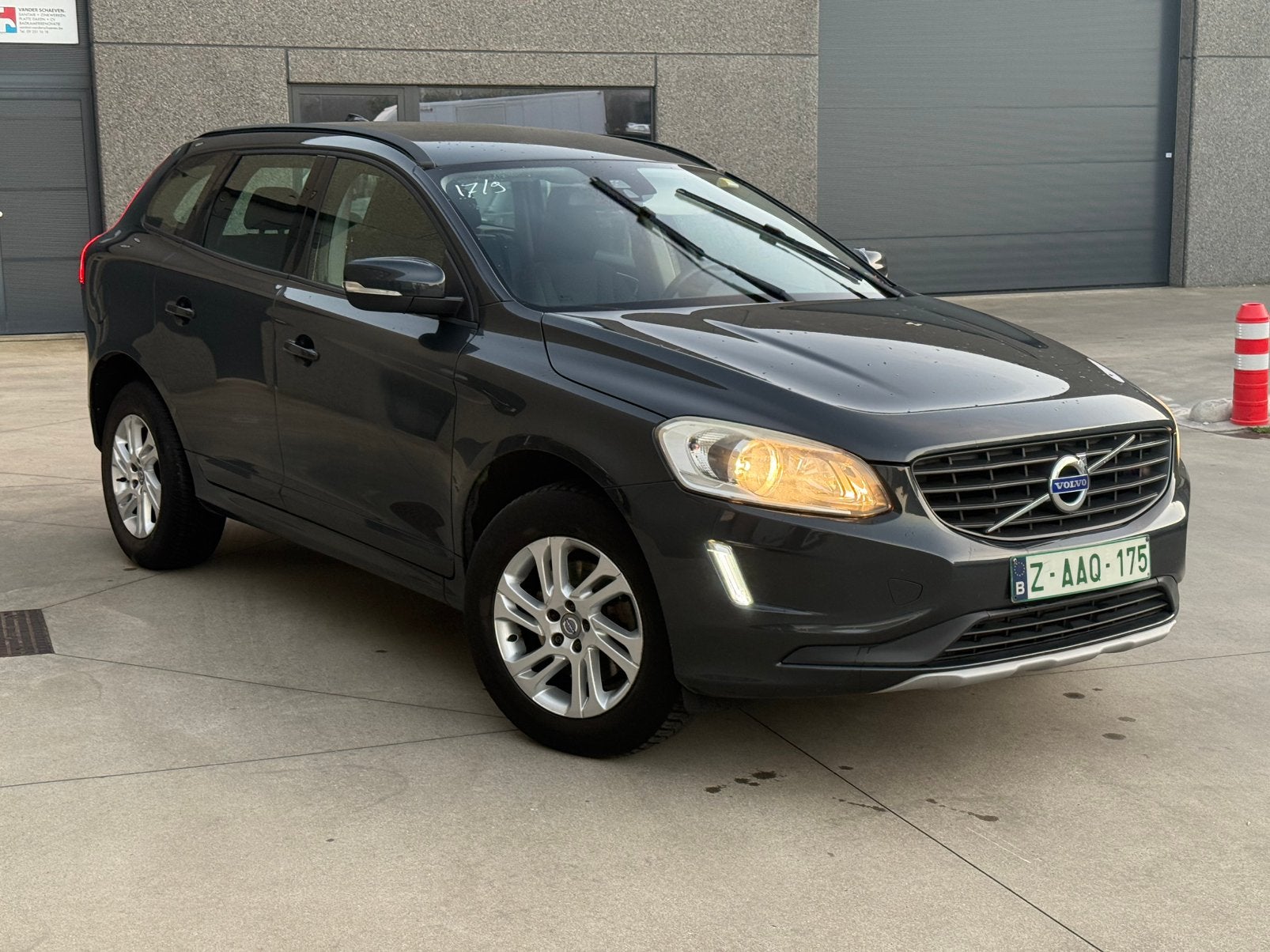 Volvo XC60 2.0 D3 Kinetic – 2016 – Euro 6 – 149.000 km, Autos, Boîte manuelle, Noir, 5 portes, Particulier