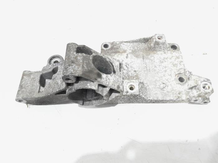 Support pompe clim d'un Volkswagen Polo, Autos : Pièces & Accessoires, Volkswagen, -, 3 mois de garantie, Utilisé