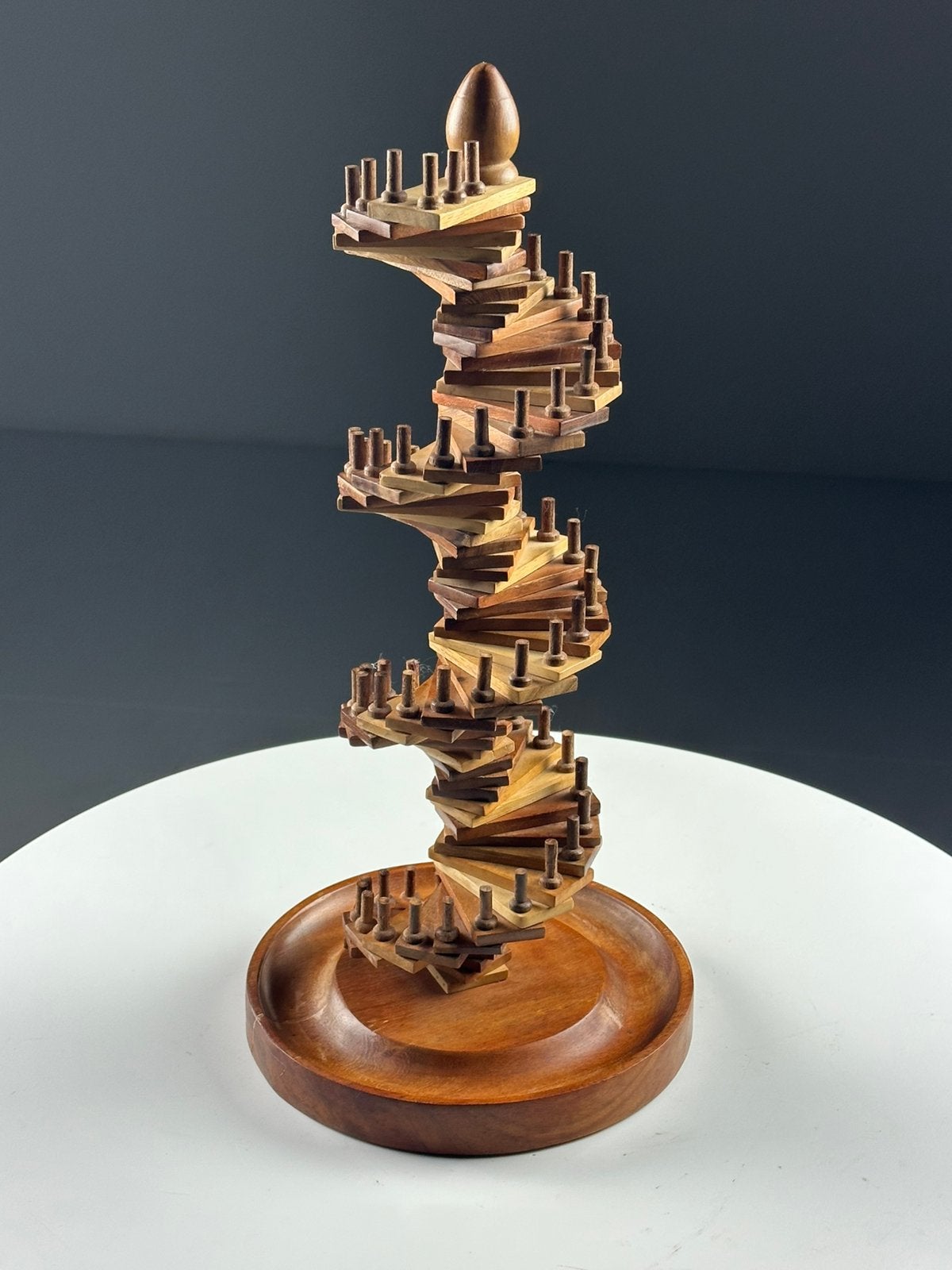 Vintage houten DNA / spiraal sculptuur, Ophalen
