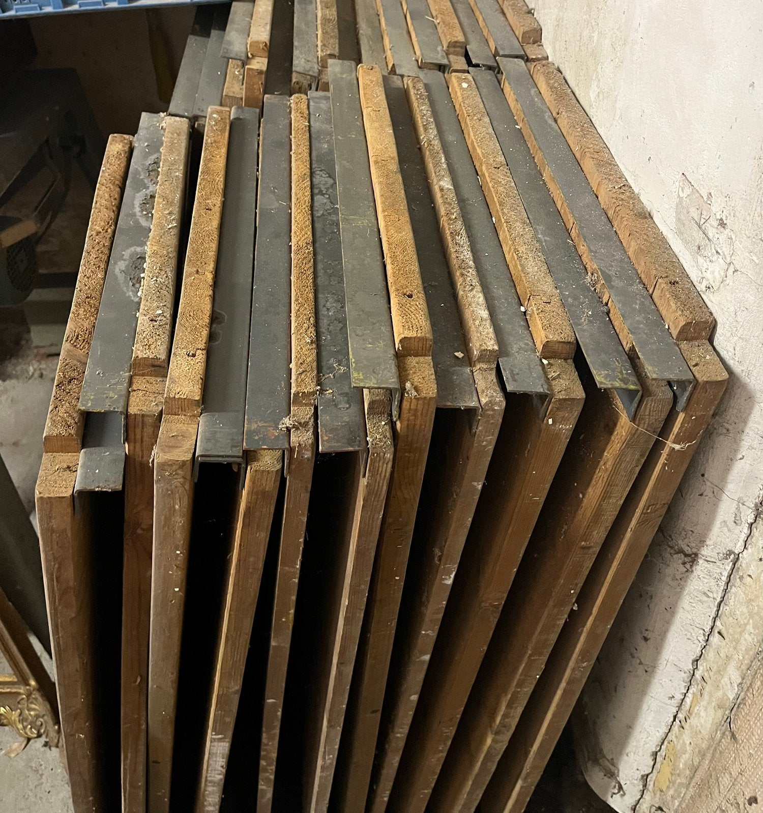 Plancher de marche temporaire en bois et en fer (robuste), Bricolage & Construction, Enlèvement, Utilisé, Bois, Autres types