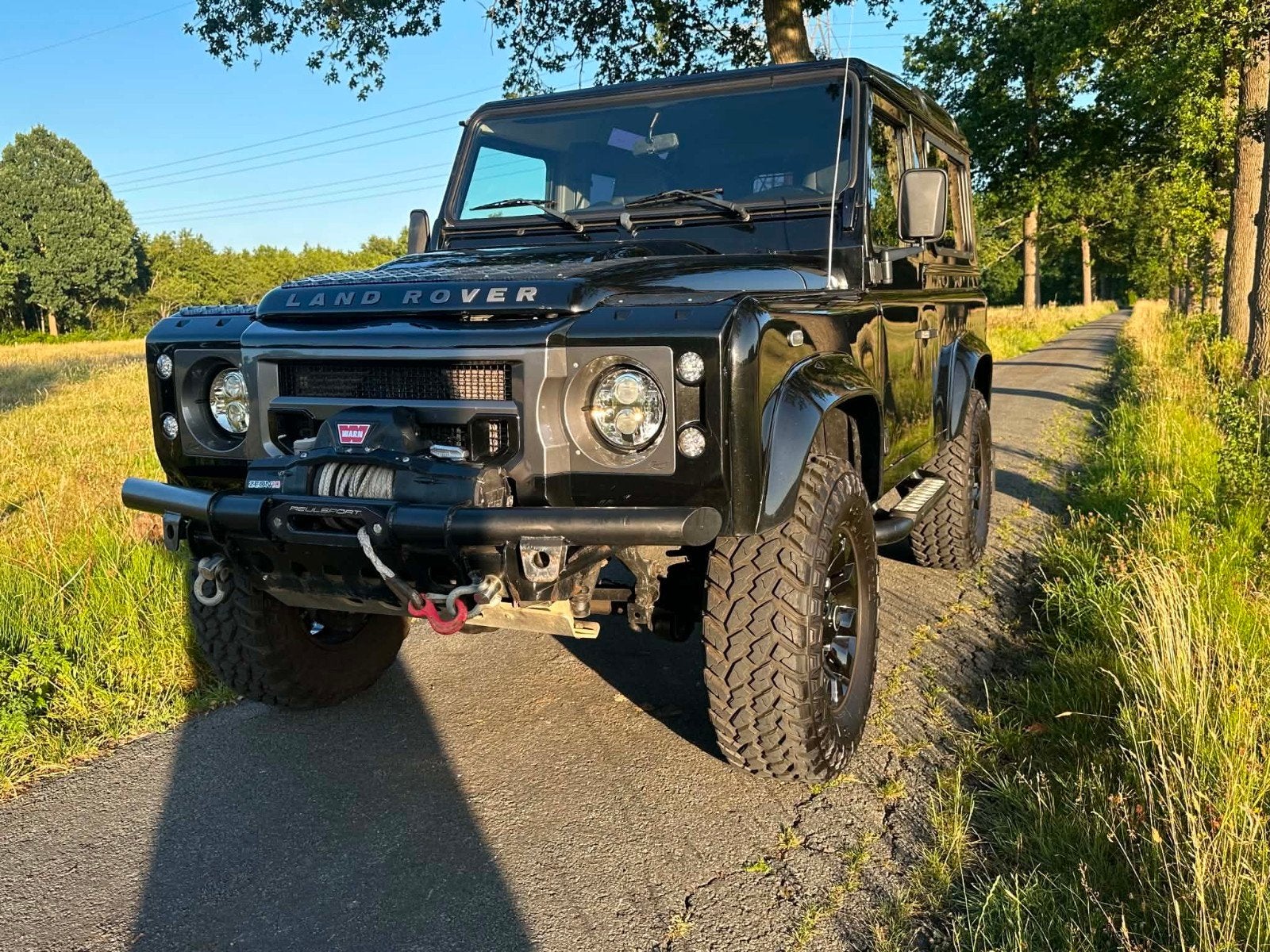 Land Rover Defender 90 TD4 2.2 SE - BTW aftrekbaar - low km, Auto's, Zwart, Zwart, Defender, Vierwielaandrijving