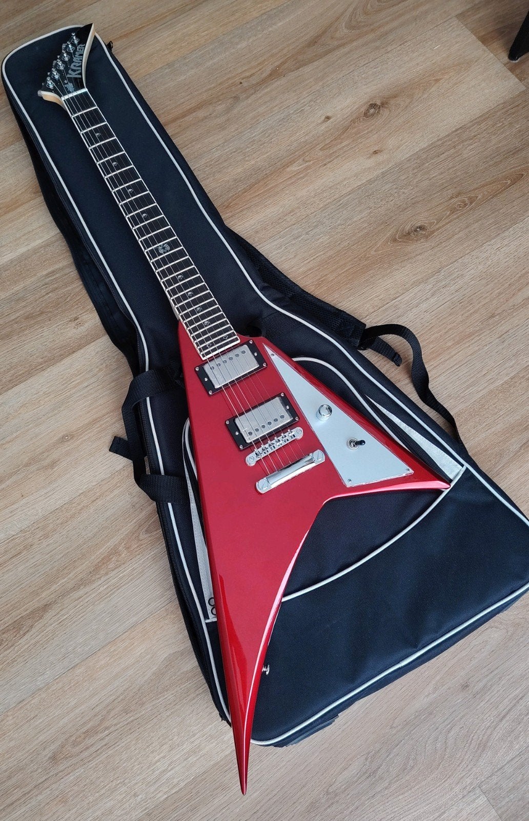 Kramer Charlie Parra Vanguard Flying V, Muziek en Instrumenten, Ophalen