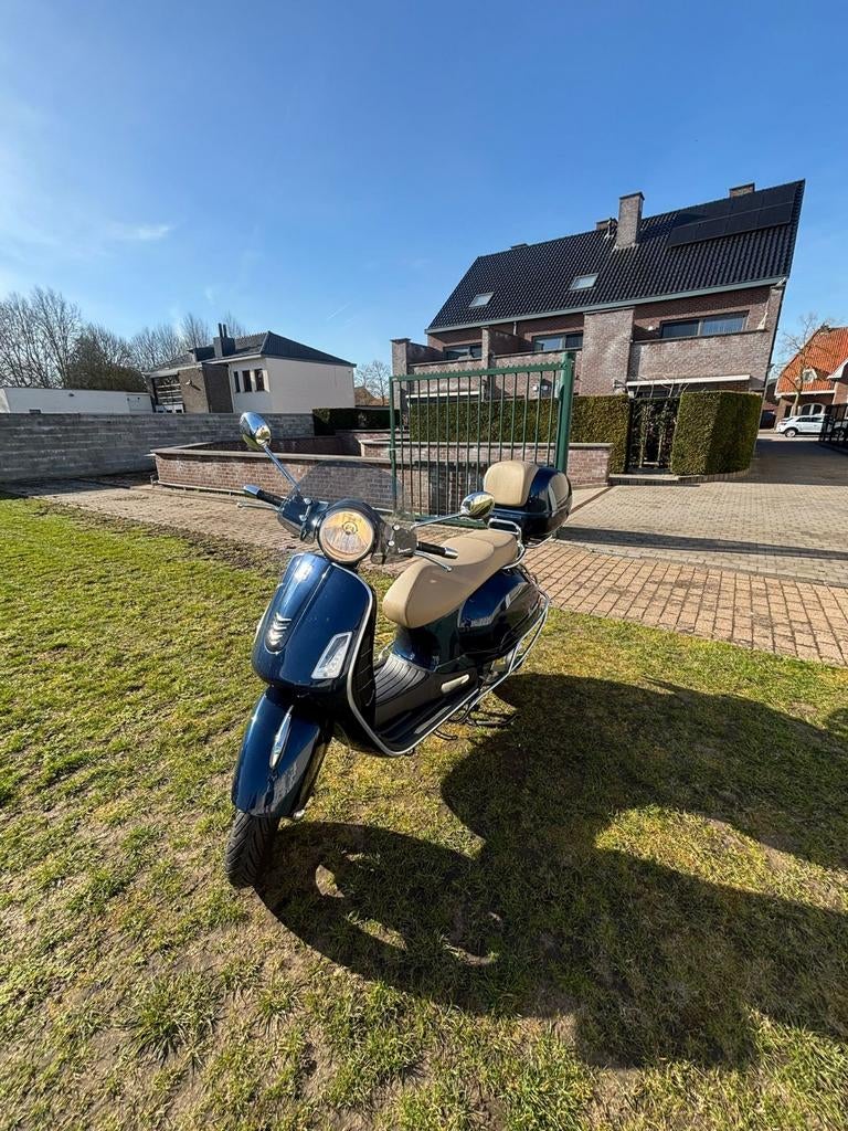 Vespa gts250 ie in zeer goede staat, Ophalen, 250 cc, Overige modellen, Zo goed als nieuw