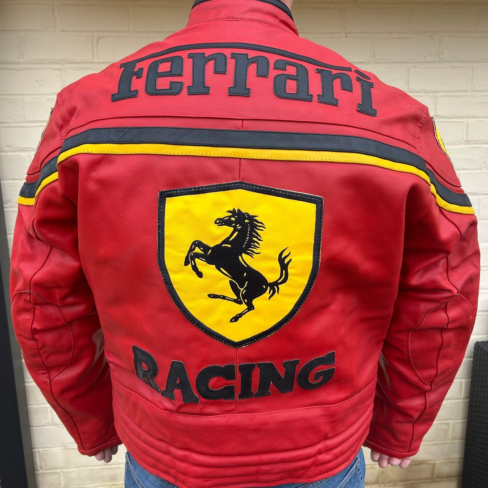 Ferrari racing lederen motorjas, Motoren, Kleding | Motorkleding, Ophalen